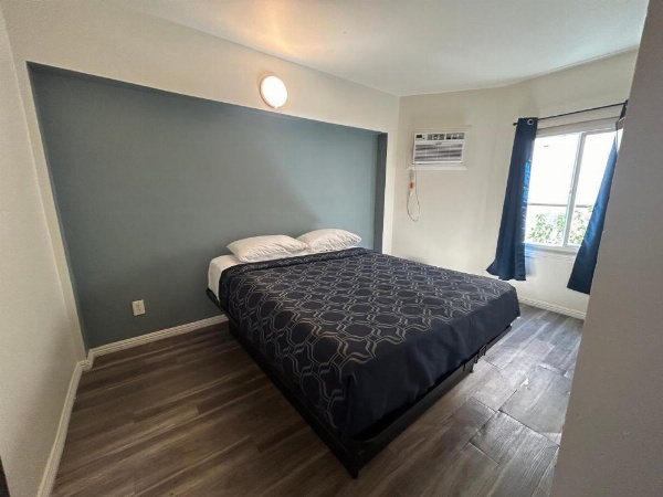 Budget Inn Hollywood image 13